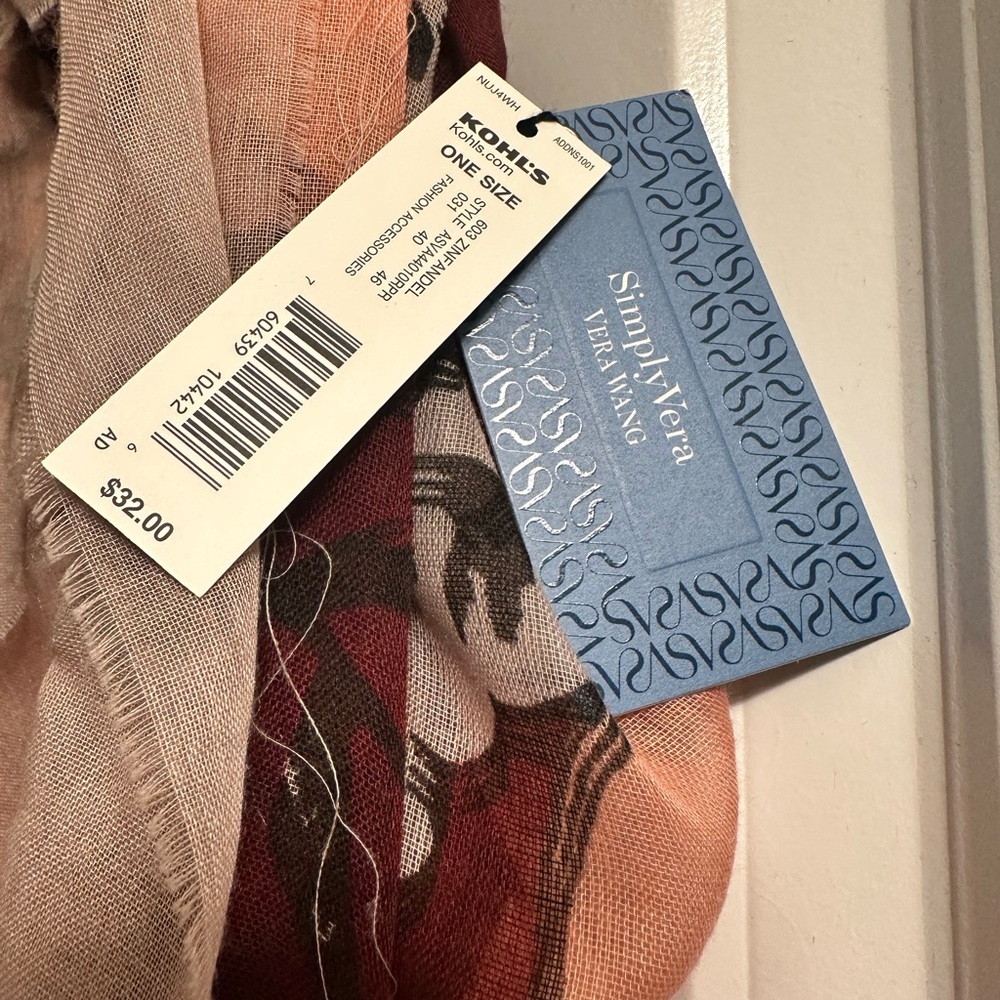 Patterned Scarf - Picture 4 of 4